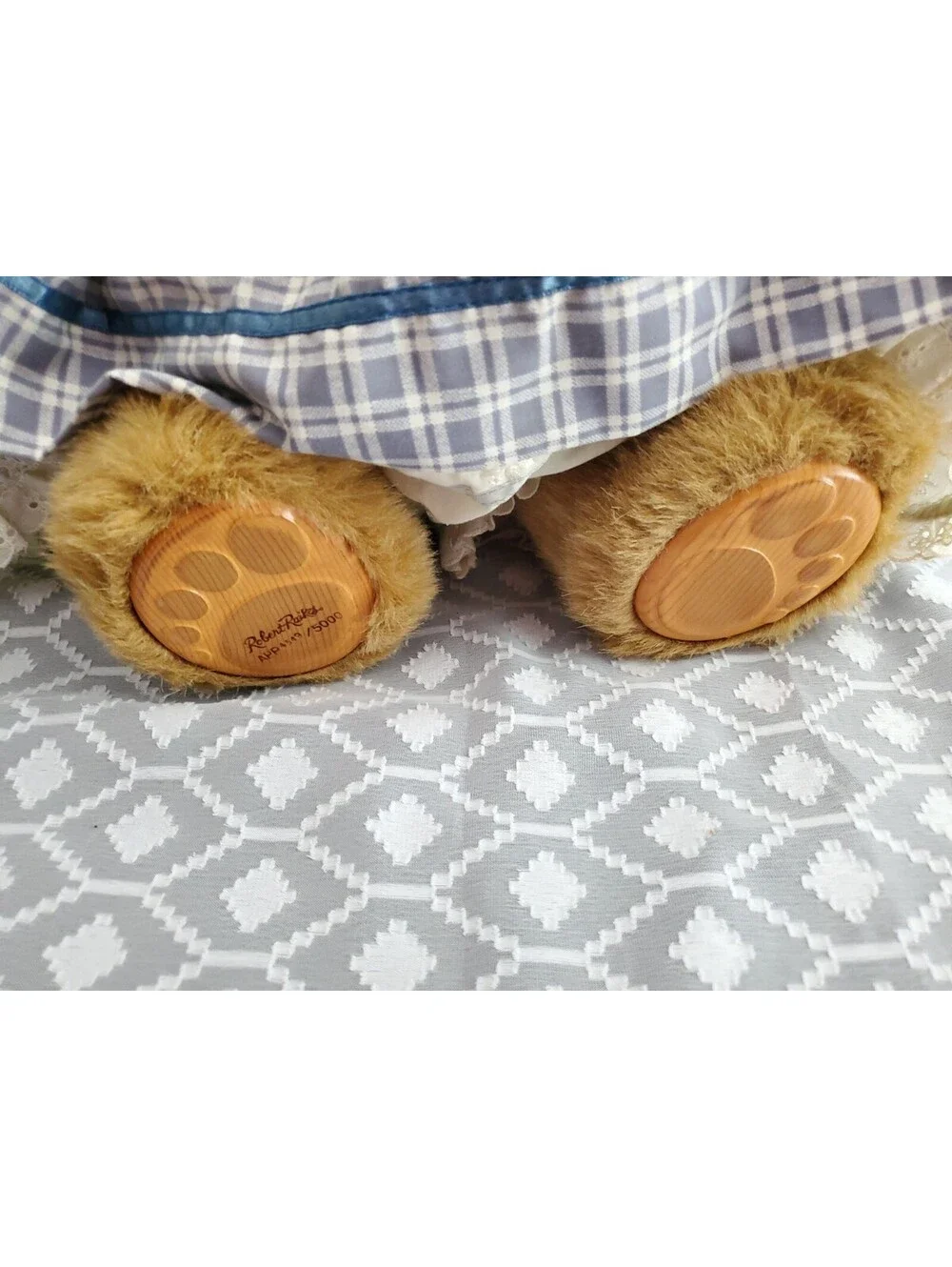 Vtg Robert Raikes Becky Thatcher Bear